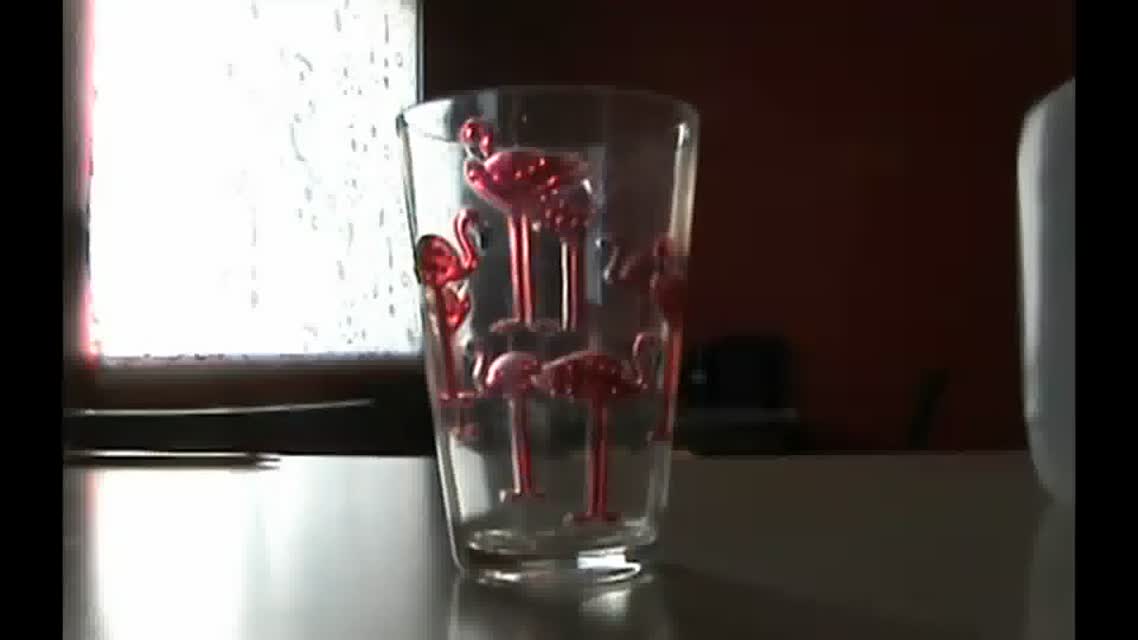 Фокус со стаканом воды